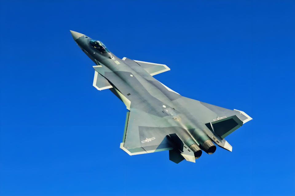 歼-20的优缺点分析,歼-20战机优缺点深度解析