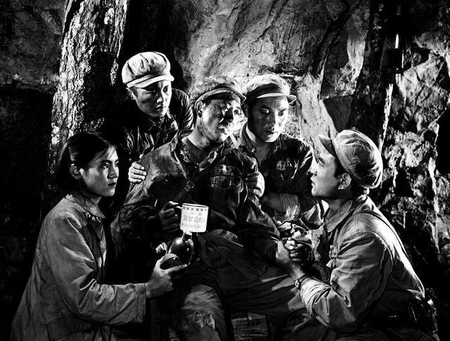 上甘岭片尾曲歌词,永恒的记忆与情感的回响,上甘岭片尾曲,永恒的记忆与情感回响的旋律