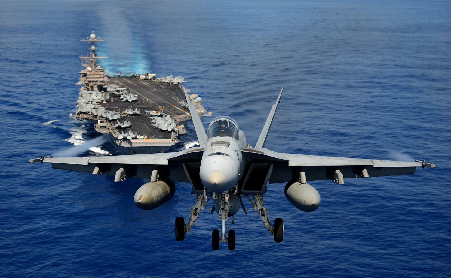 美舰载机疑似飞掠南海环礁,地区安全局势的新观察,南海安全局势新观察,美舰载机疑飞掠环礁区域