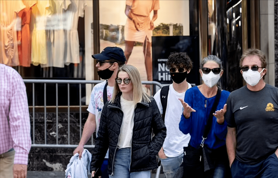 祁发宝佩戴六排勋表亮相,荣耀与责任的象征,祁发宝佩戴六排勋表亮相,荣耀与责任的体现