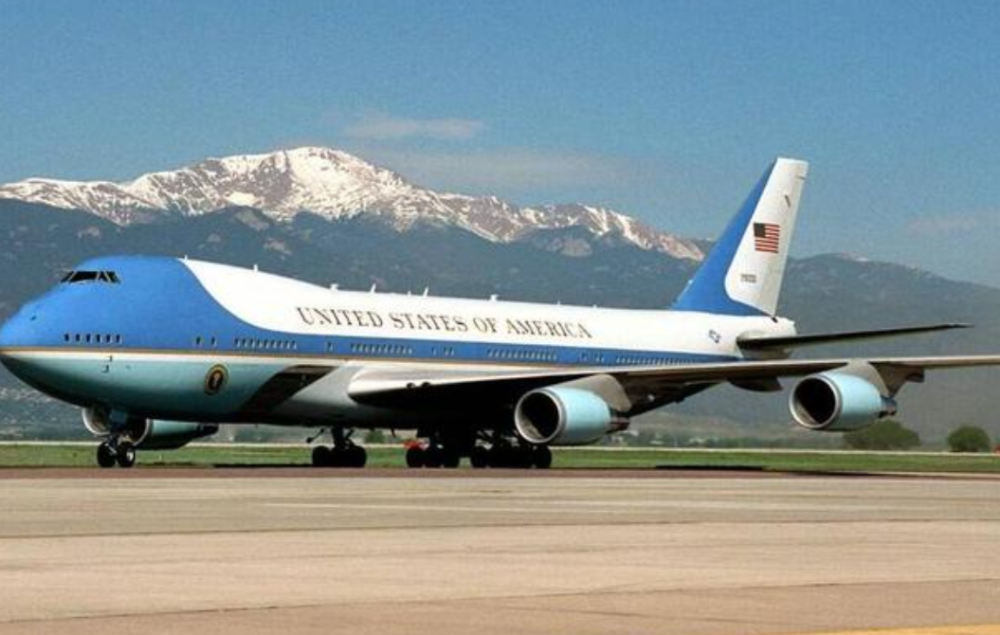 空军一号百科,揭秘传奇的空中力量,空军一号百科,揭秘传奇空中力量,展现无与伦比的空中力量传奇