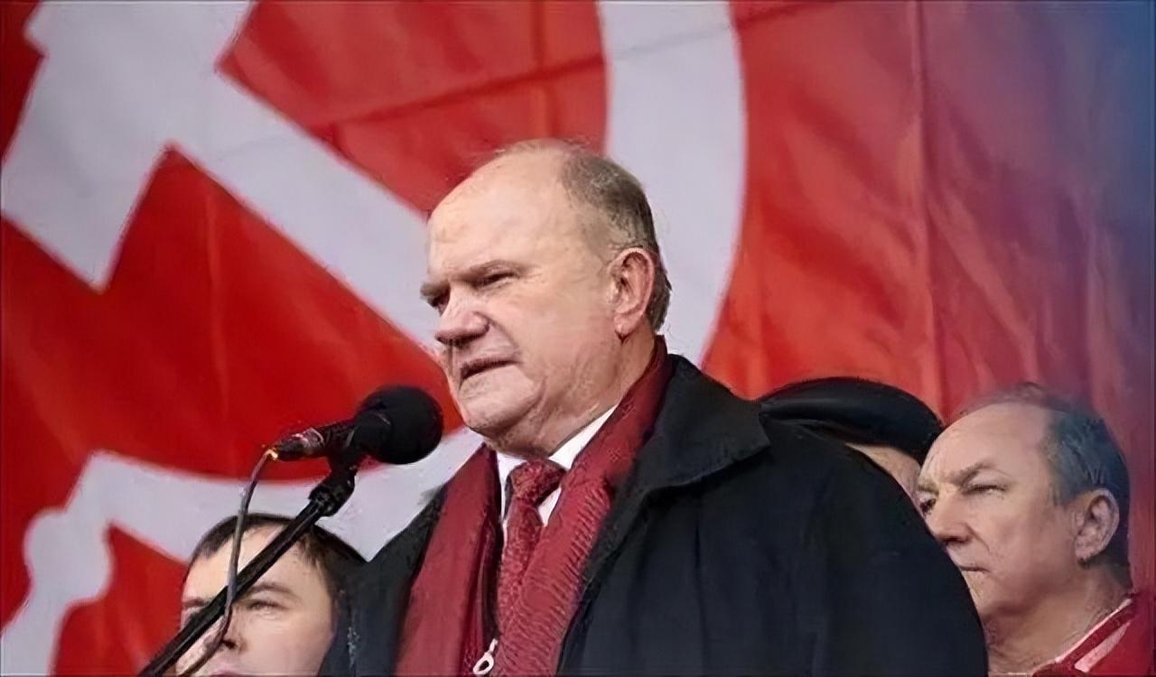 中国人民解放军的军旗、军徽与军歌,荣耀的象征,中国人民解放军军旗、军徽与军歌,荣耀的象征