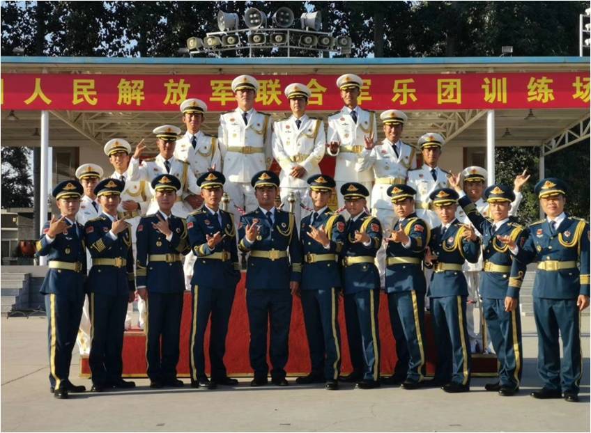 香港警队国庆阅兵,展现力量与荣耀,香港警队国庆阅兵,力量与荣耀的展现