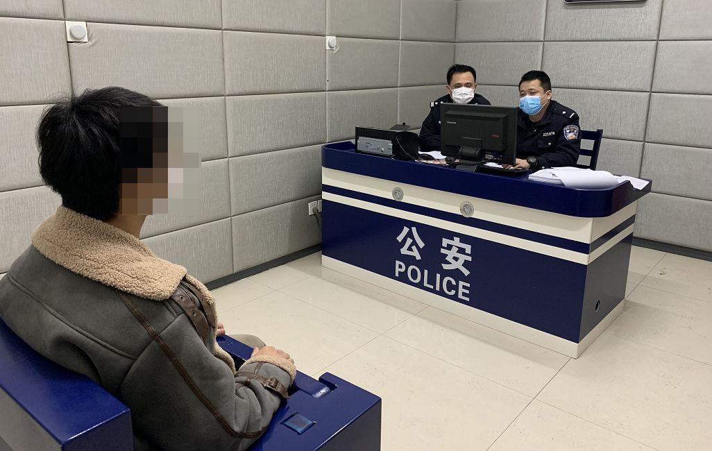 华南海鲜市场老板揭秘,一位商业巨头的传奇故事,华南海鲜市场老板的商业传奇,一位商业巨头的崛起之路