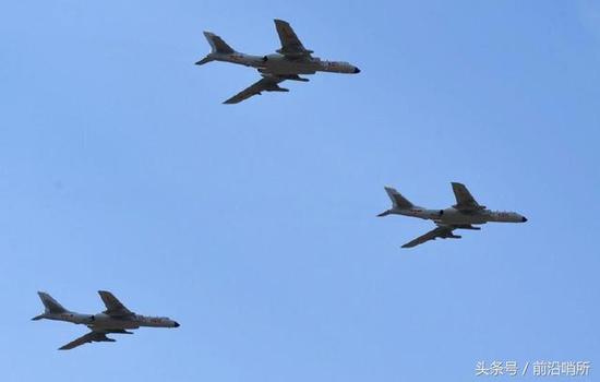 轰-6K挂载六枚长剑-10,空中力量的新纪元,轰-6K挂载长剑-10,空中力量的新纪元