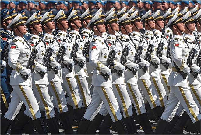 解放军参加俄罗斯阅兵,中俄军事合作的深化与展示,中俄军事合作深化,解放军受邀参加俄罗斯阅兵展示合作成果