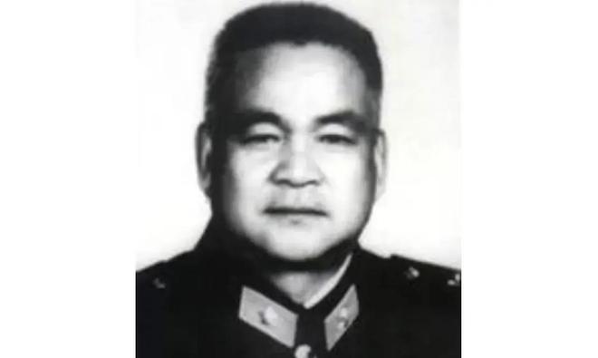 关于中国人民解放军陆军第12集团军历任集团军军长的研究文章,中国人民解放军陆军第12集团军历任集团军军长研究概览