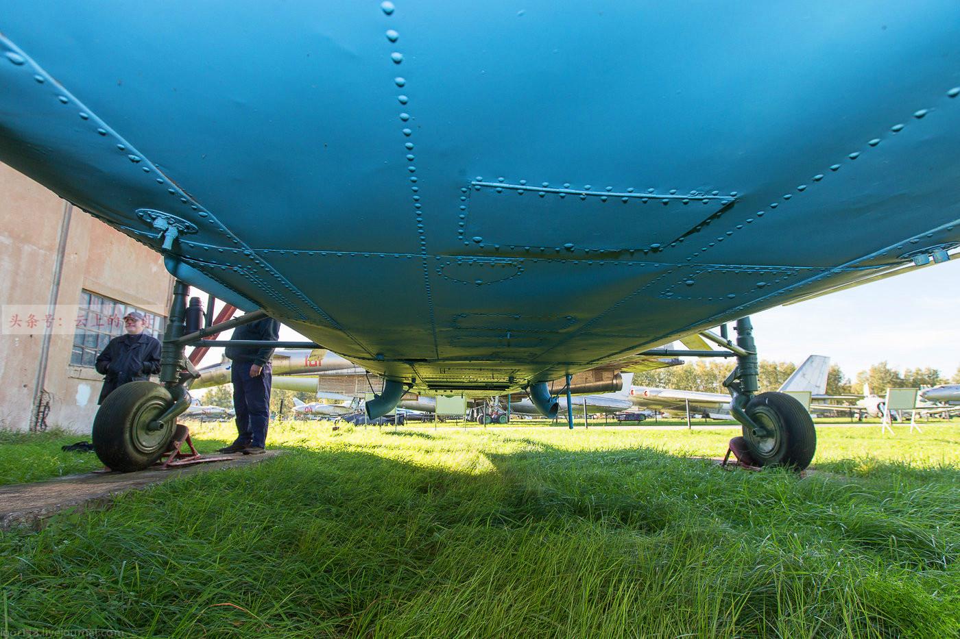 民用直升飞机价格及其影响因素分析,民用直升飞机价格解析,影响因素深度剖析