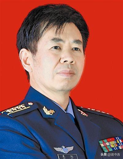 空军大校,英勇无畏的空中卫士,空军大校,英勇无畏的空中卫士保卫蓝天