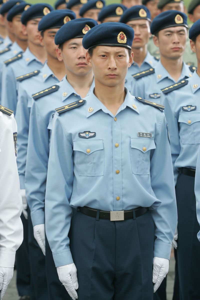 解放军05式军服,新时代军容的象征,解放军05式军服,新时代军容的骄傲象征