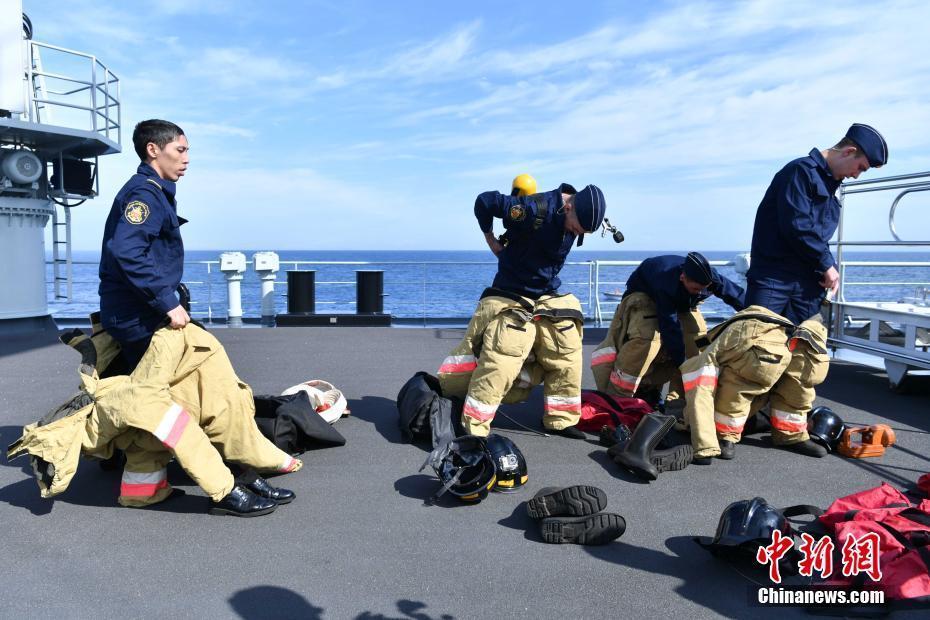 中国海军打击海盗行动,2022年的关键战役与策略分析,中国海军打击海盗行动,2022年关键战役与战略解析