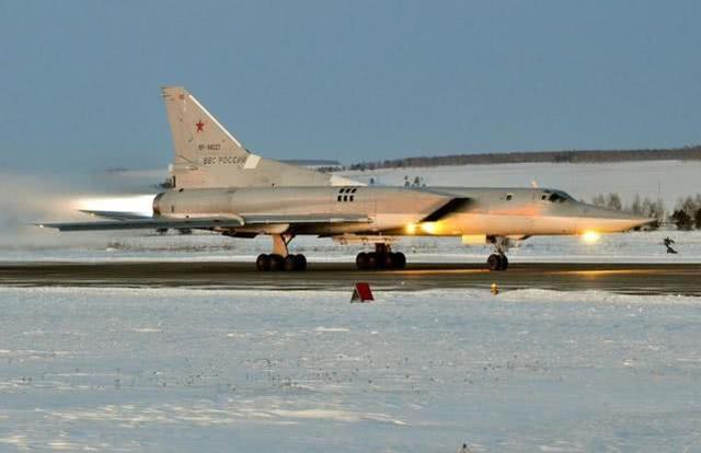 图22M3M轰炸机视频,揭示冷战遗产的震撼力量,冷战遗产震撼力量,图22M3M轰炸机视频揭秘