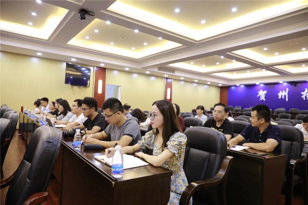 时政播报素材最新，聚焦时事热点，解读政策动向，时政热点速递，最新播报素材，深度解读政策动向聚焦时事热点