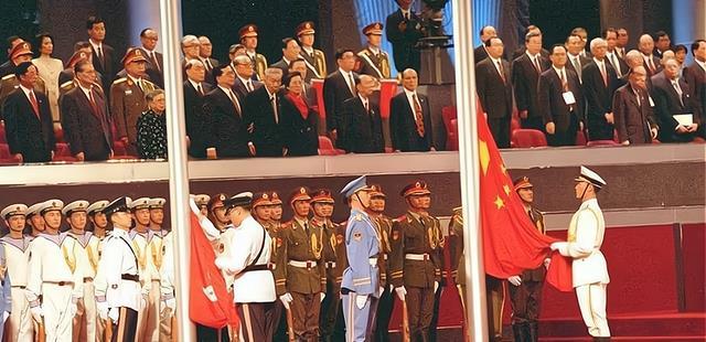 香港回归20年阅兵完整,辉煌历程与未来展望,香港回归20年阅兵盛典,辉煌历程与未来展望