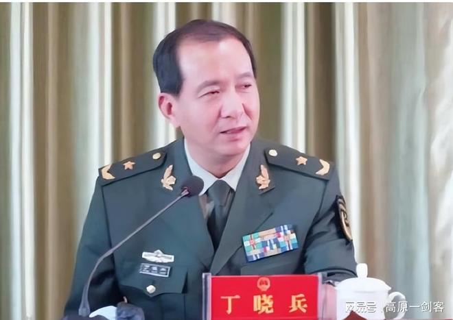 独臂将军丁晓兵与李幼斌，不屈的荣耀与艺术的辉煌，独臂将军丁晓兵与李幼斌，荣耀与艺术的不屈辉煌之旅