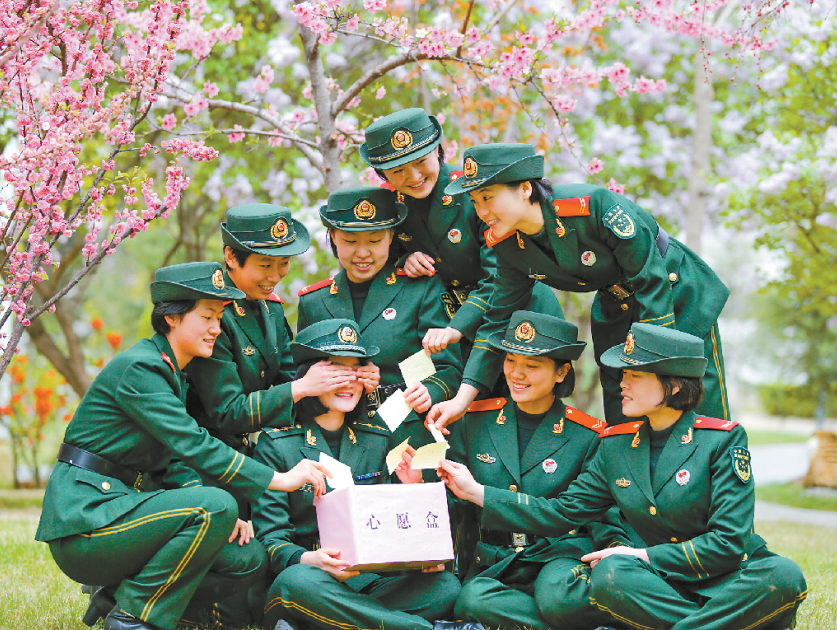 武警总队女兵,时代的骄傲与力量,武警总队女兵,时代之光,力量之骄傲