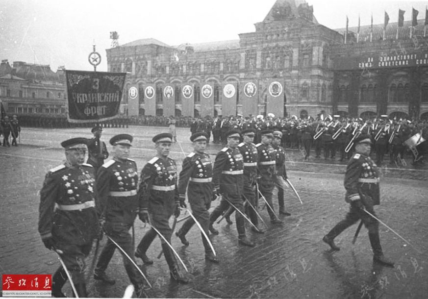 胜利与荣耀的见证——1945年苏联胜利阅兵，胜利与荣耀的见证，苏联胜利阅兵纪念（1945年）