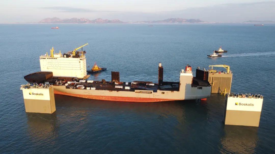 半潜船相片，揭示深海的神秘面纱，半潜船相片，深海神秘面纱下的探索之旅