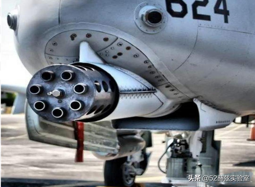 美国A-10疣猪攻击机的威力与传奇,美国A-10疣猪攻击机的威力与传奇,战斗机的传奇表现与实战威力