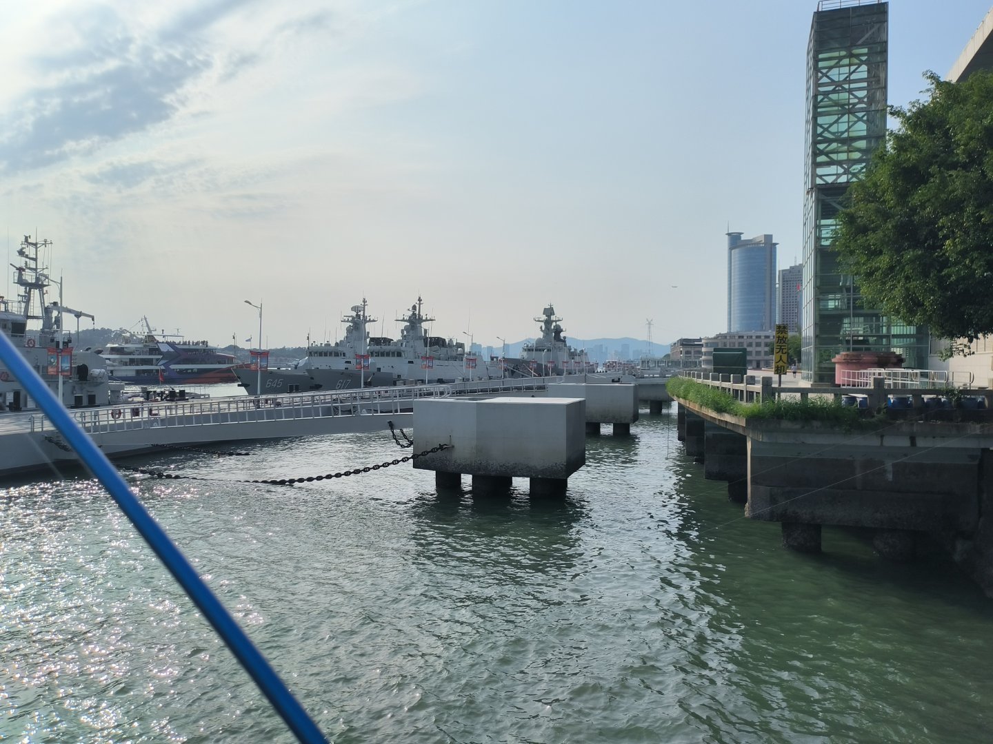 厦门和平码头停的是军舰吗？揭秘背后的故事，揭秘厦门和平码头停泊的军舰背后的故事