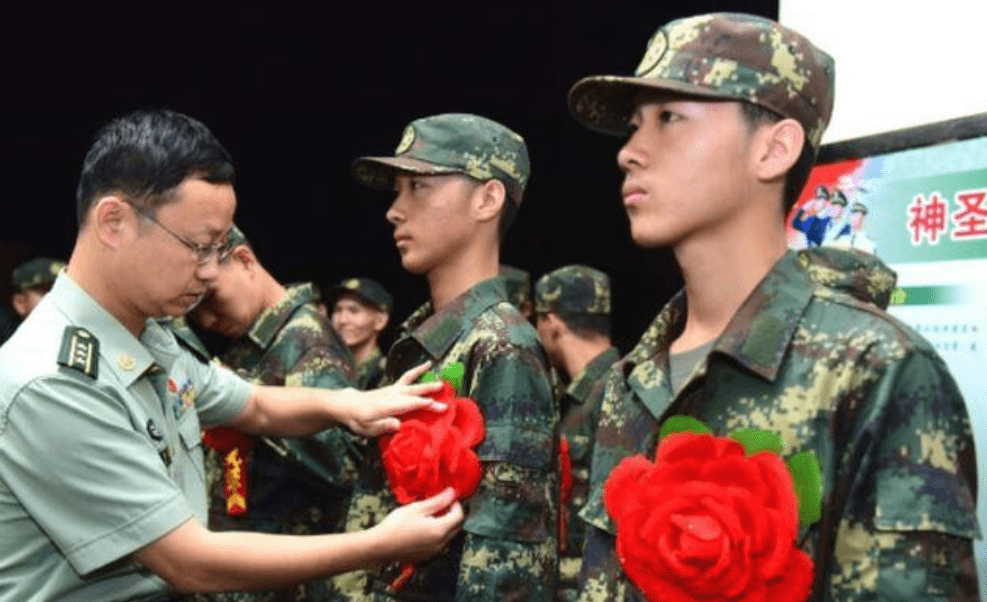 大学生参军,义务兵的身份与多元价值,大学生参军,义务兵身份与多元价值的探索