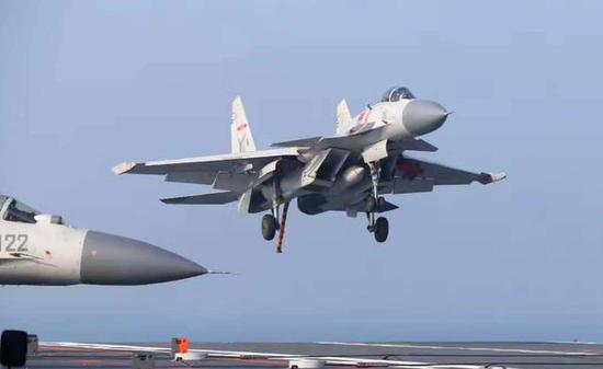 歼-15战机,中国航空力量的三代骄子,歼-15战机,中国航空力量的三代精英典范