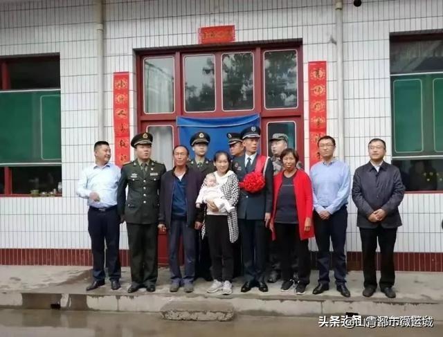 盛世华章，回顾2005年国庆大阅兵，盛世华章，回顾2005年国庆阅兵盛典