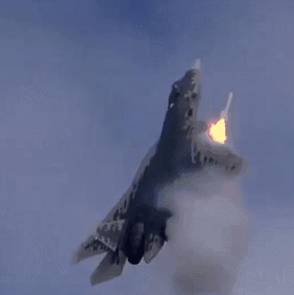 歼-20与F-22雷达系统比较,谁更厉害?,歼-20与F-22雷达系统对比,谁的技术更胜一筹?