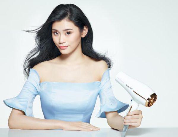 明星美女排行榜前一百,璀璨闪耀的娱乐圈之光,明星美女排行榜TOP100,娱乐圈的璀璨之光