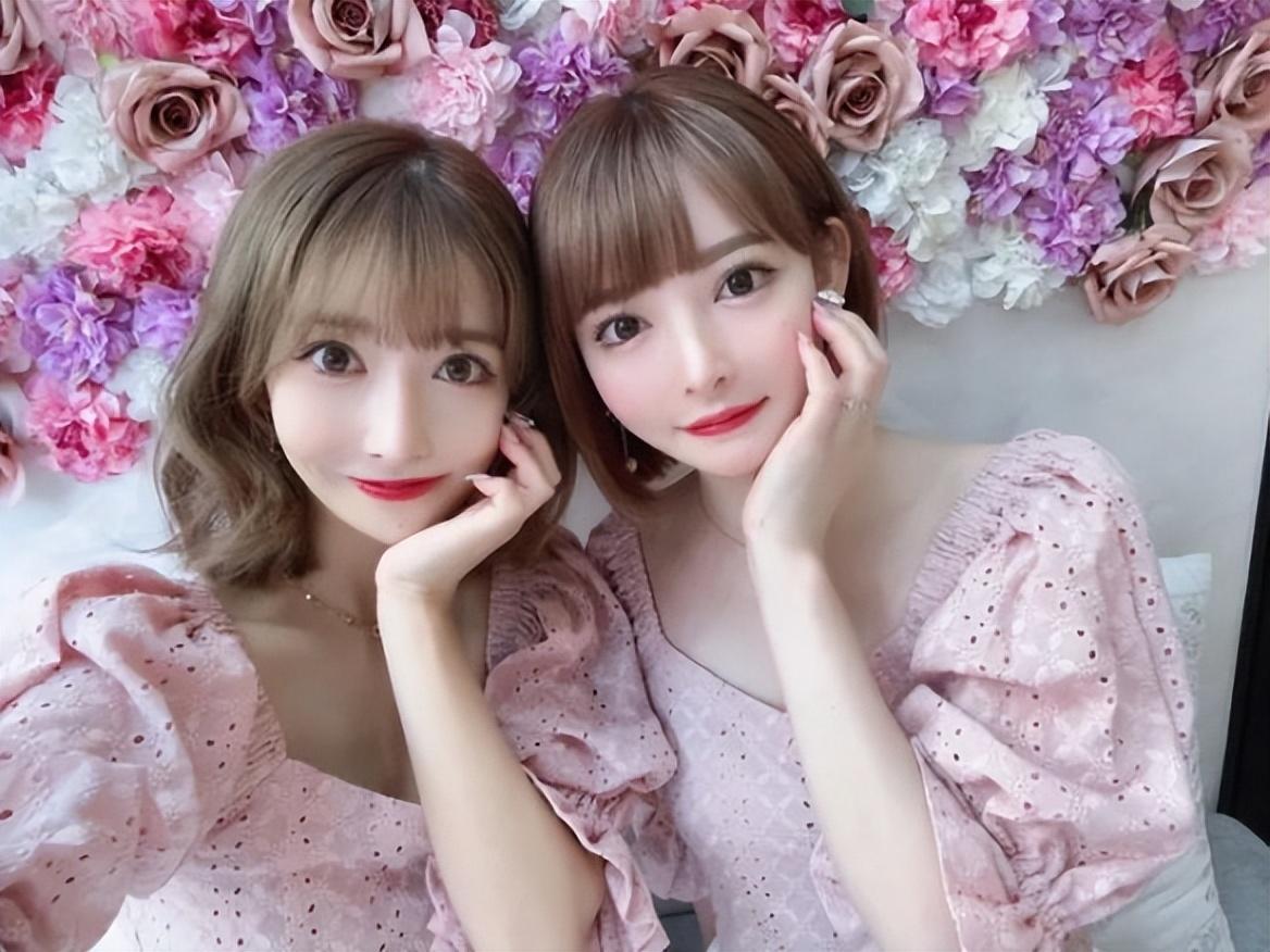 聊天约会，从虚拟世界到现实生活的浪漫邂逅，虚拟到现实，聊天约会中的浪漫邂逅