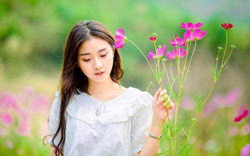 聊天约会,从虚拟世界到现实生活的浪漫邂逅,虚拟到现实,聊天约会中的浪漫邂逅