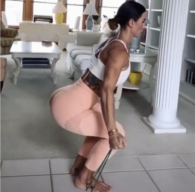 哪里学健身教练好,探寻专业的健身教练培训之路,探寻最佳健身教练培训之路,何处学习最专业?