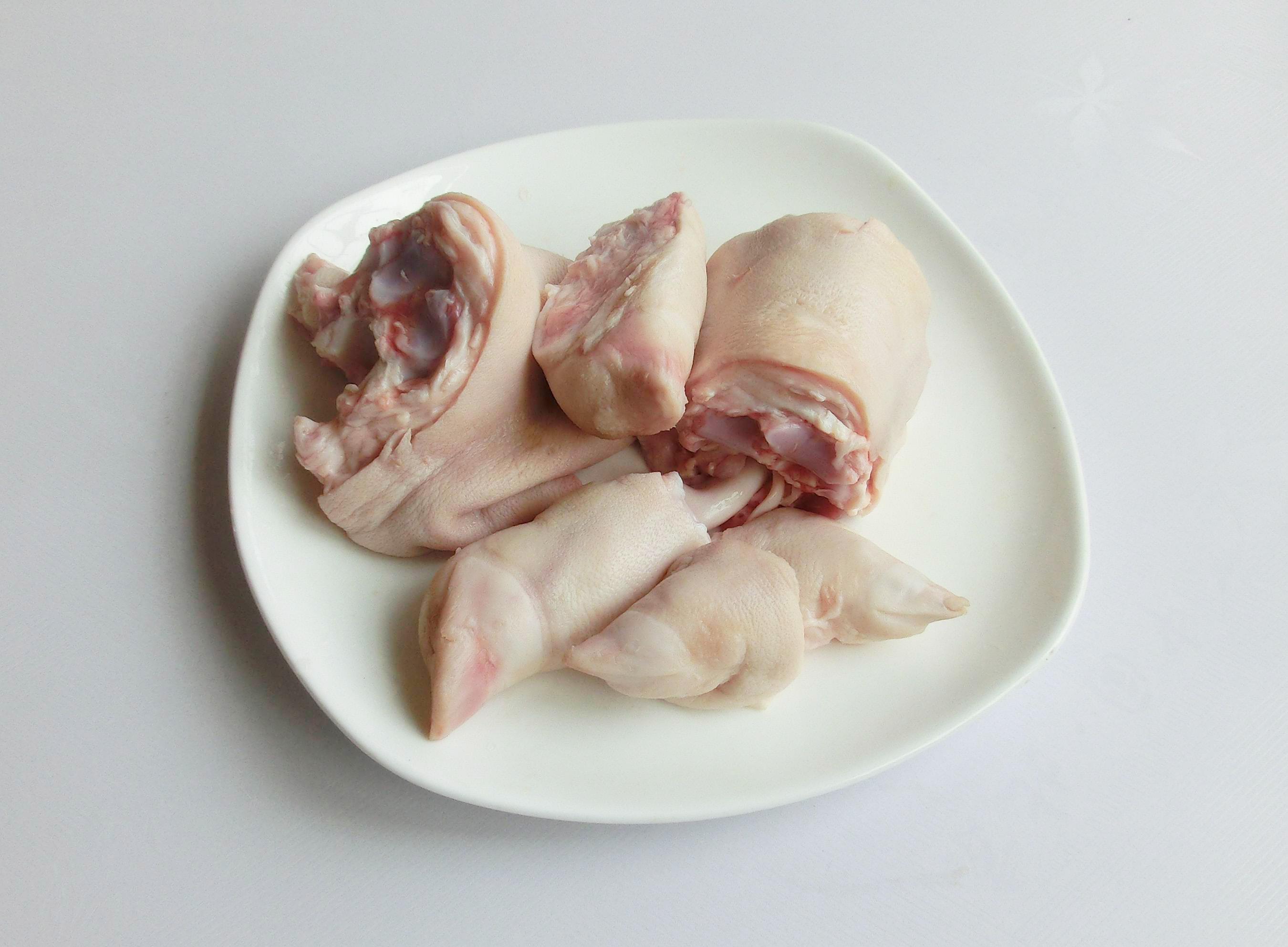 猪蹄的美味烹饪之道,如何做出令人垂涎的猪蹄佳肴,烹饪猪蹄的艺术,制作令人垂涎的绝佳美味猪蹄佳肴