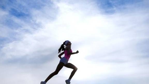 坚持跑步的11个好处,塑造健康与积极的生活态度,坚持跑步的益处与塑造积极生活态度的力量,11个不可忽视的好处