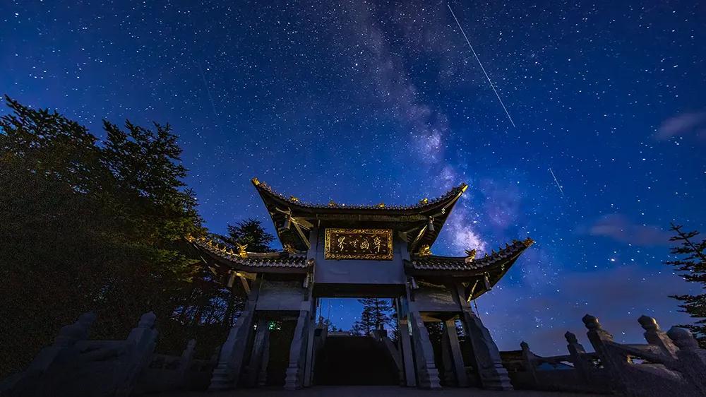 一起重温经典,免费观看流星雨电视剧的魅力之旅,经典魅力重现,流星雨电视剧免费观看之旅