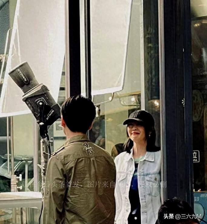 童谣个人个人资料,音乐之路与人生风采,童谣,个人音乐之路与人生风采揭秘