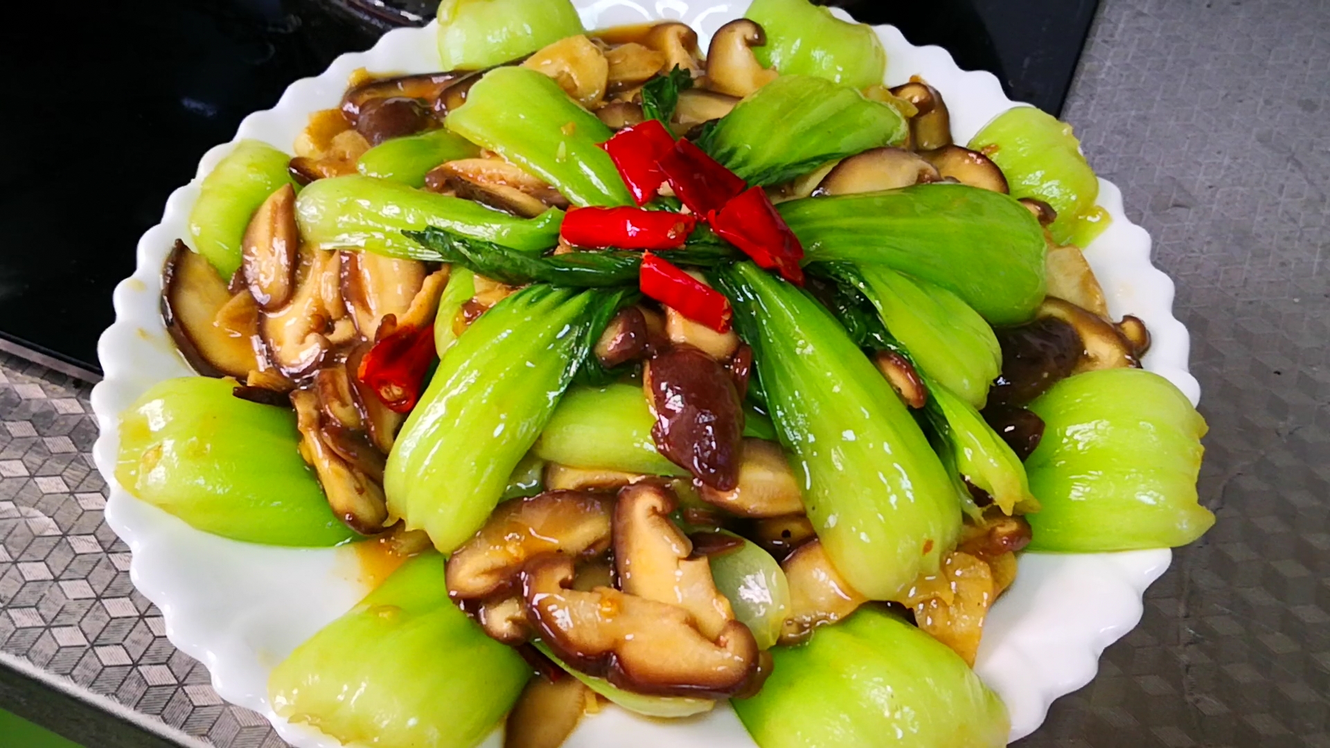 家常香菇油菜的做法,美味健康的佳肴,家常香菇油菜,美味健康佳肴的制作方法
