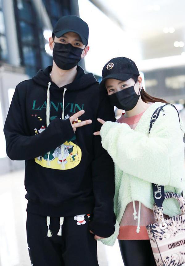 经超个人资料简介与小李琳的交汇点,经超与小李琳交汇,揭秘个人资料和情感历程