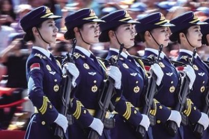 退役仪仗女兵的荣耀与坚韧,退役仪仗女兵的荣耀之路与坚韧精神