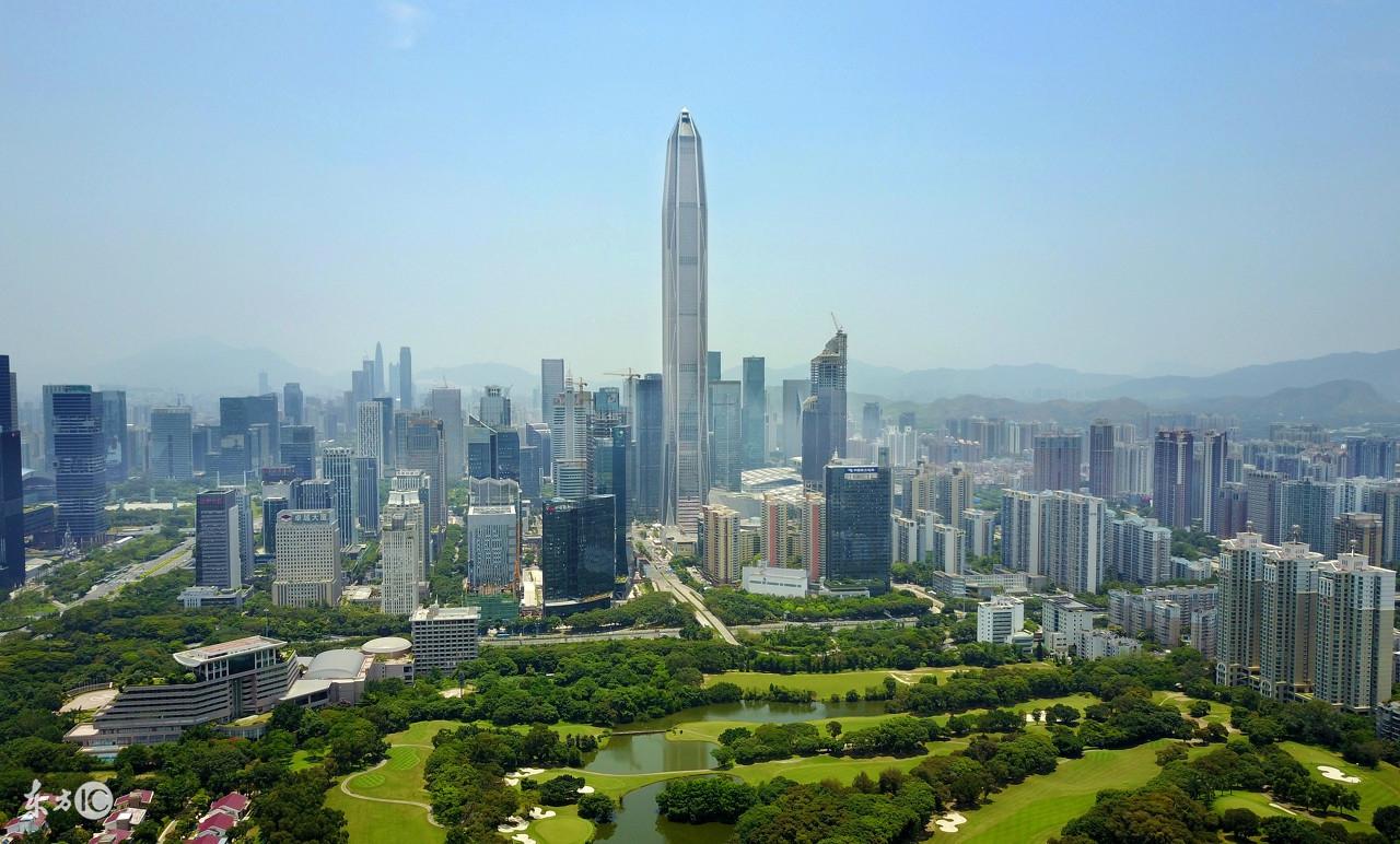 东部华侨城景点，深度探索与体验，东部华侨城深度游，景点探索与体验