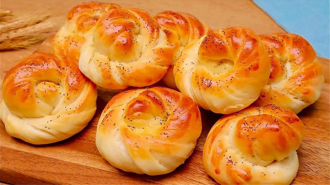 怎样做面包简单又好吃,简单又好吃的面包制作指南