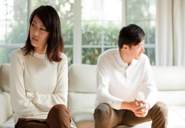 夫妻吵架的深层次原因探究,夫妻吵架的深层次原因探究,沟通裂痕如何产生?