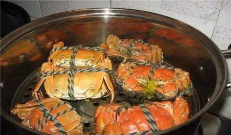 螃蟹蒸制指南,美味又简单的烹饪方法,螃蟹蒸制指南,美味佳肴轻松上桌!
