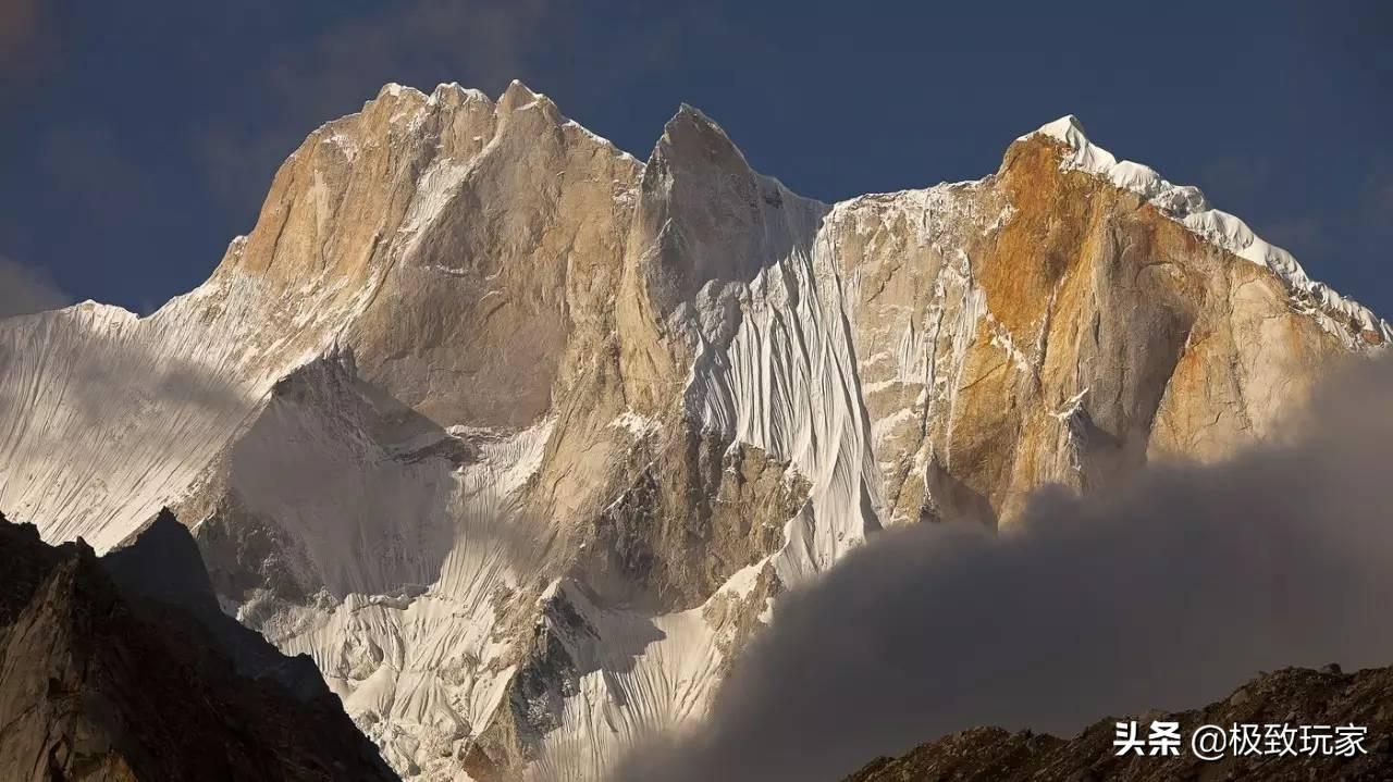 恶魔之树最顶端的三颗果实,神秘的力量与深邃的寓意,恶魔之树顶端果实,神秘力量与深邃寓意探索