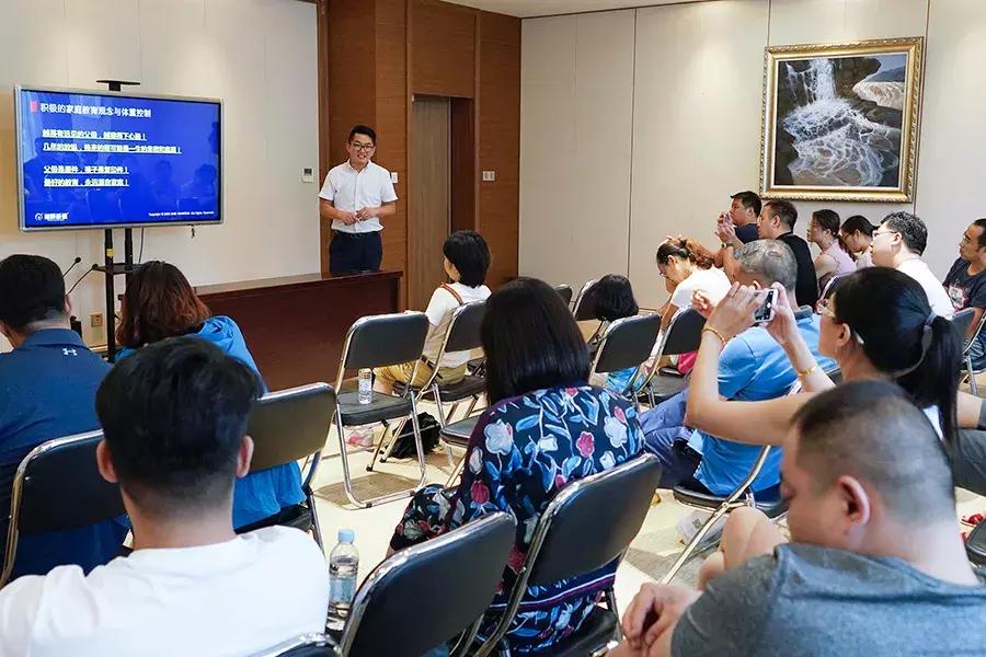 儿童减肥夏令营，塑造健康未来的重要途径，儿童减肥夏令营，塑造健康未来之路