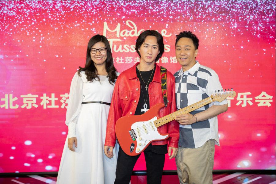 杜莎夫人蜡像馆，探寻蜡像制作成本与背后的故事，杜莎夫人蜡像馆，探寻蜡像背后的制作成本与故事