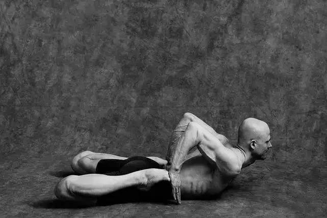 阿斯汤加瑜伽,探寻古老瑜伽的魅力与奥秘,阿斯汤加瑜伽,探寻古老瑜伽的魅力与神秘之处