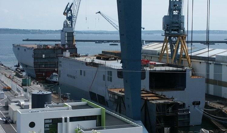 西北风级两栖攻击舰排水量研究,西北风级两栖攻击舰排水量深度解析