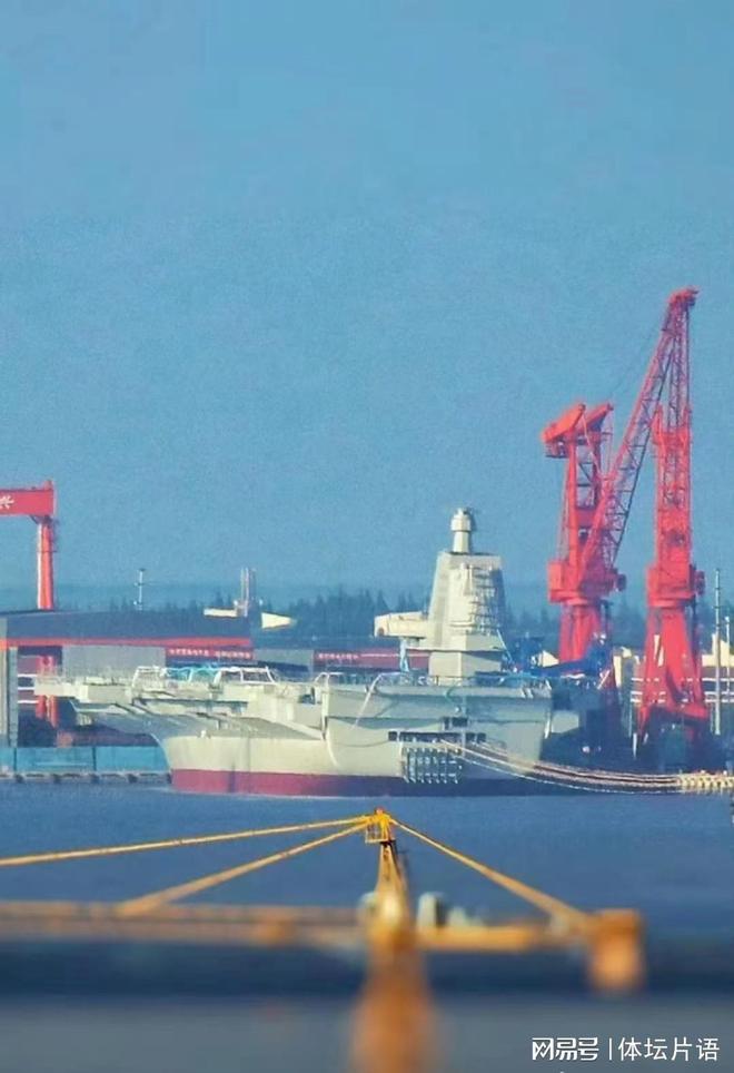 中国海军航母新篇章，003航母海试最新消息，中国海军航母新篇章，003航母海试最新进展揭秘