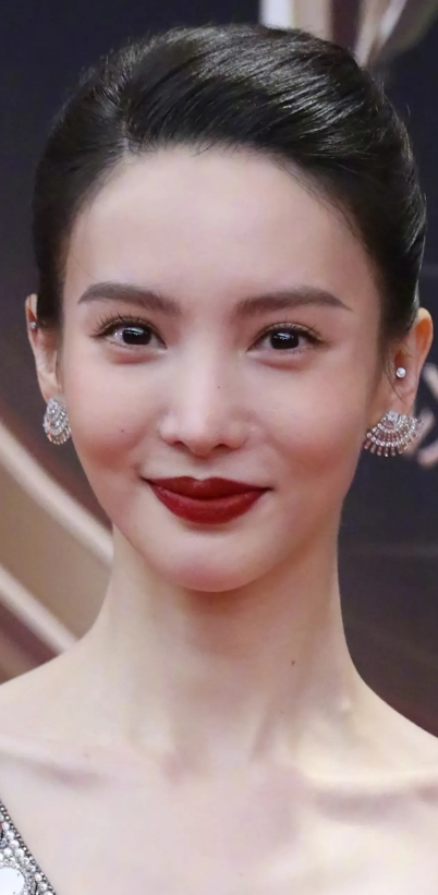 娱乐圈代言最多的明星——一位璀璨闪耀的代言人传奇,璀璨之星,娱乐圈代言最多的明星的传奇故事